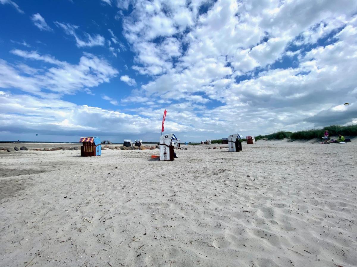 Stylische Ferienwohnung Top Lage Am Hafen, Strand Und Meer Wendtorf Luaran gambar